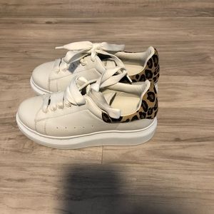 Kids Oversized Cheetah print Alexander McQueens.